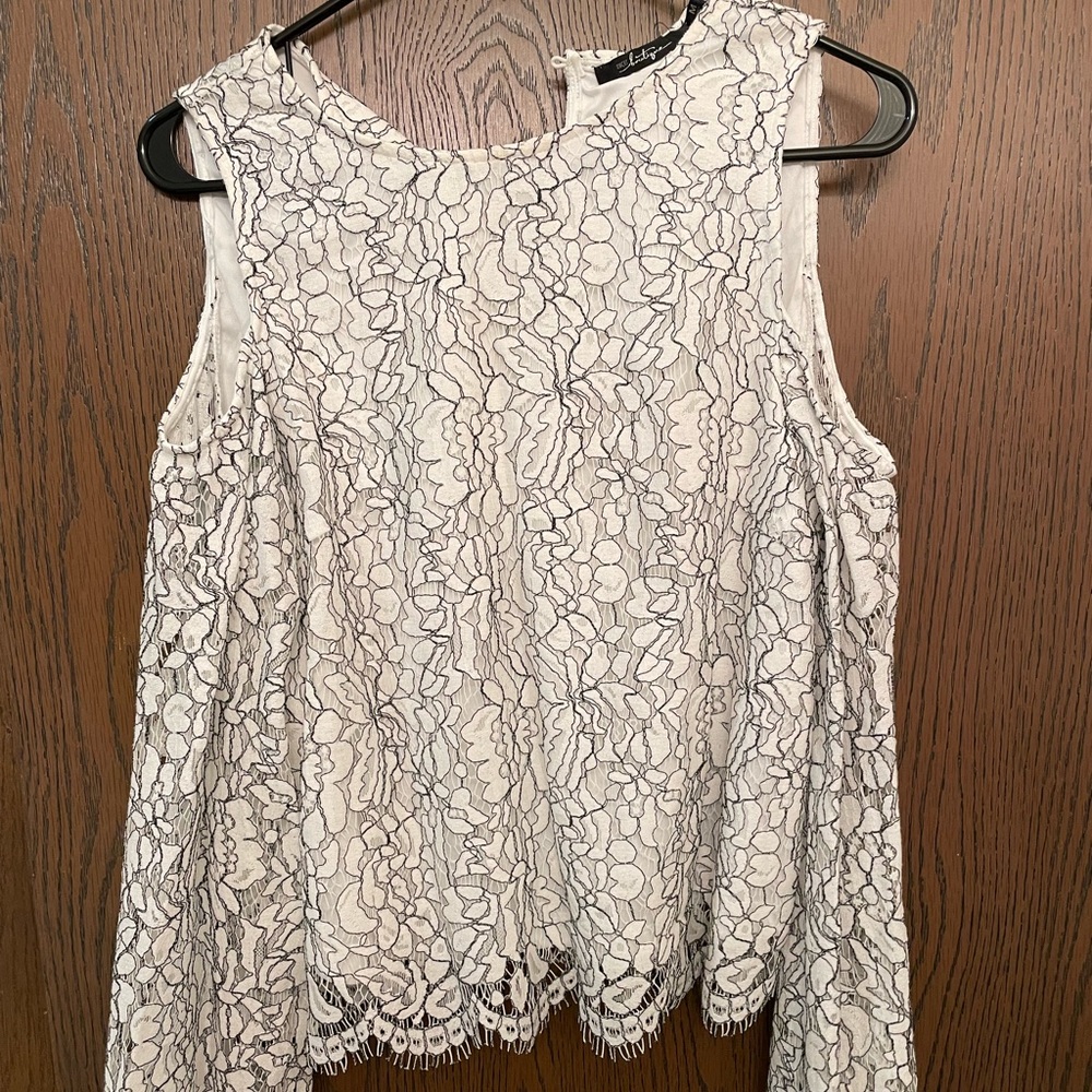 Buckle Top